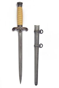 TIGER, SOLINGEN A WORLD WAR TWO GERMAN ARMY 1935 PATTERN DRESS-DAGGER,