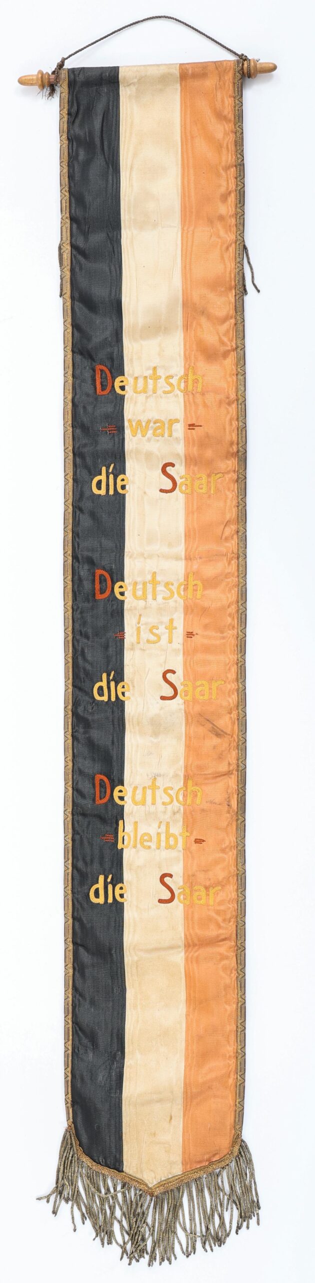 WWII AND IMPERIAL GERMAN 60 YEARS ANNIVERSARY MILITARY ORGNIZATION BANNER - Image 2