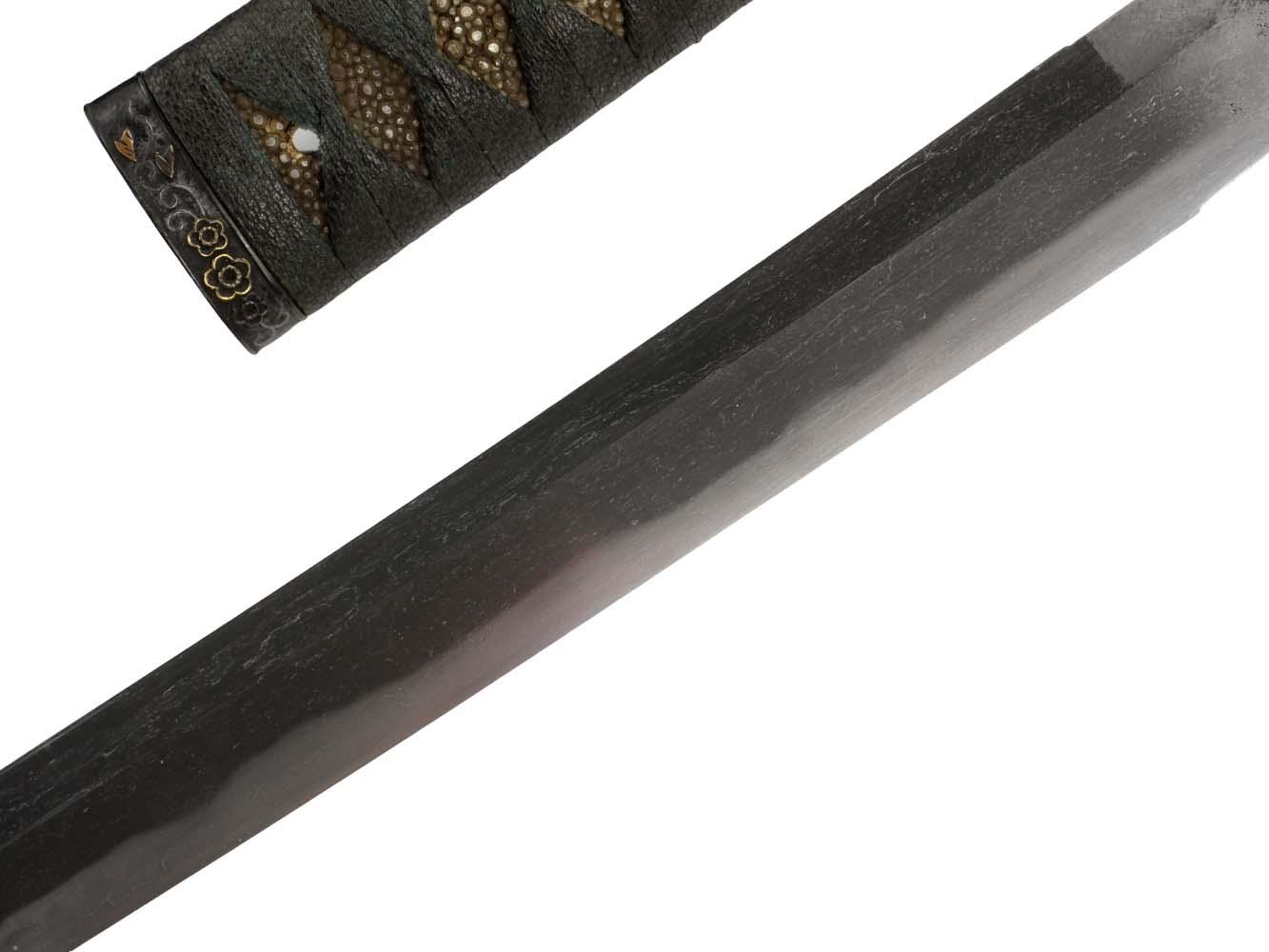 Antique 14th-15th Century Japanese Katana Uchigatana - Koto Era Sword in Marked Original Tsuba - Image 30